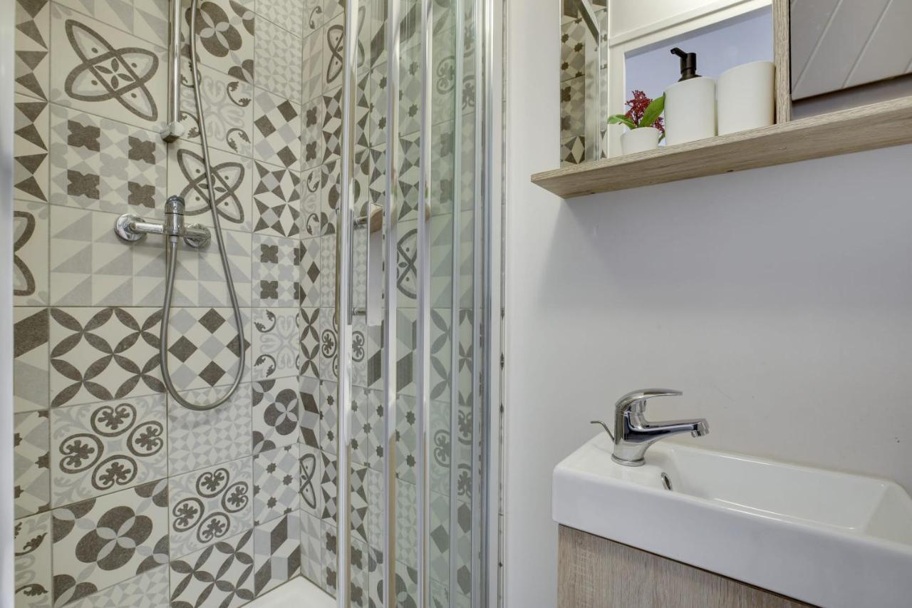 Bright Charming Modern Studio By Dreamy Canal Paris Ngoại thất bức ảnh